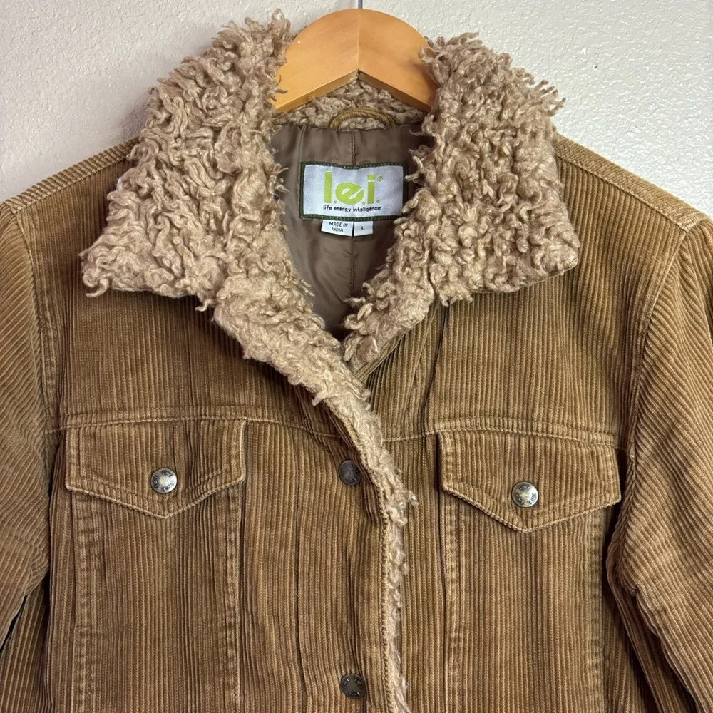 Vintage Y2K Women’s l.e.i. Brown Corduroy Jacket Faux Fur Collar and Trim size L - Picture 3 of 14